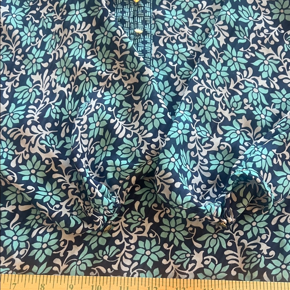 Banana Republic Navy and Mint Patterned Blouse - Picture 5 of 7